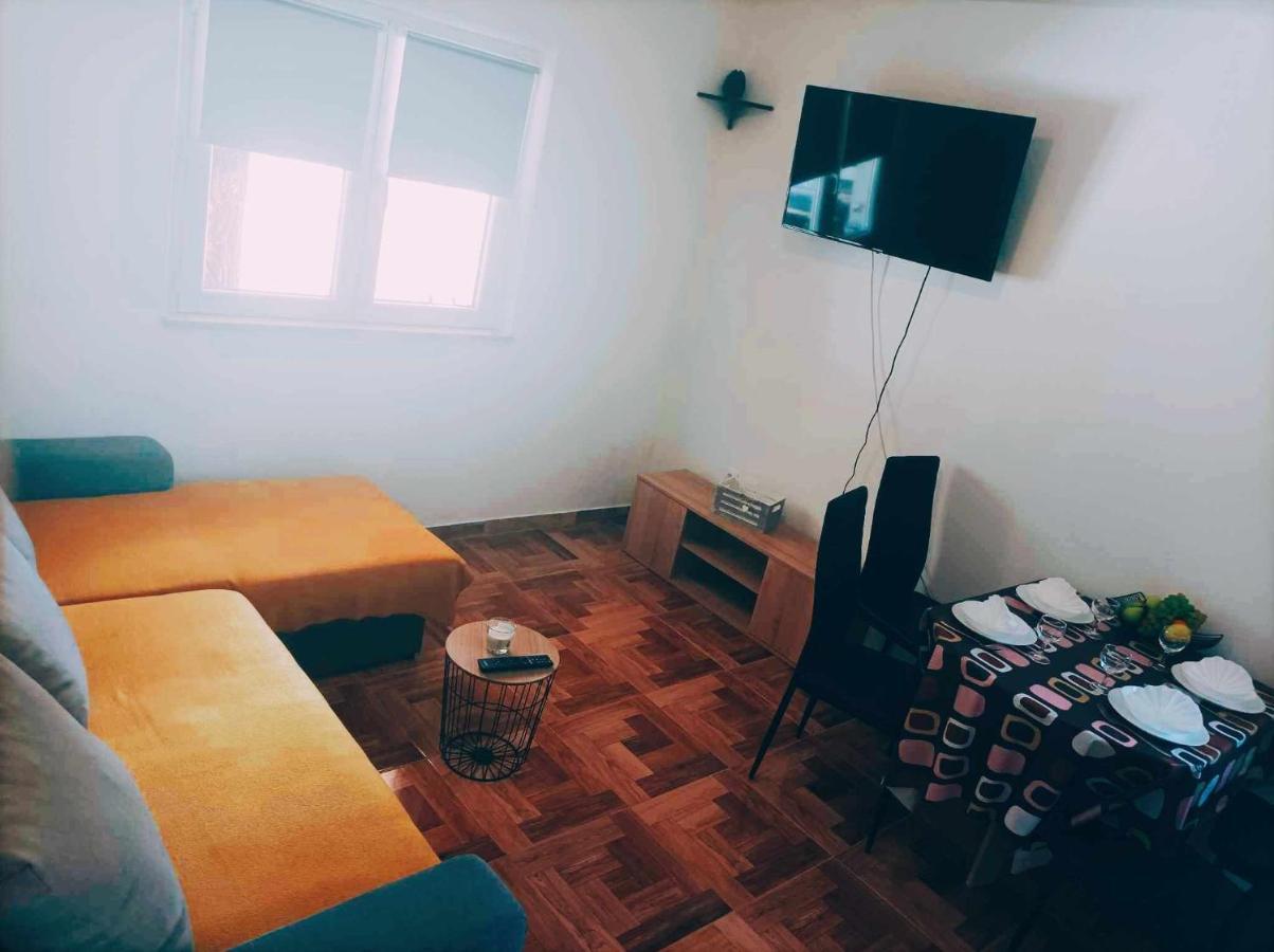 Apartman Mr Potpićan المظهر الخارجي الصورة